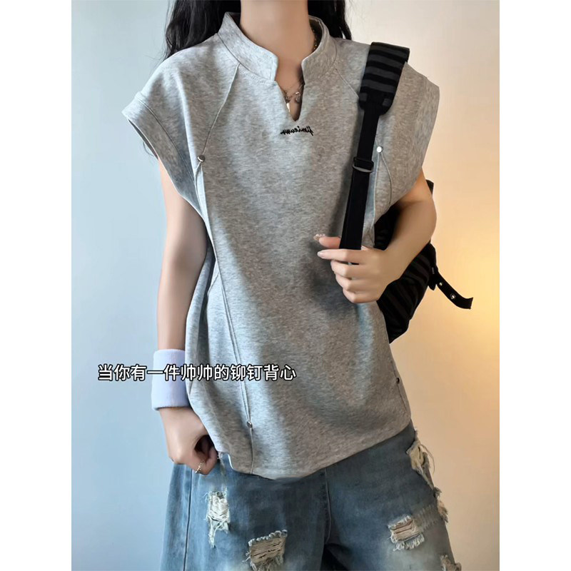 铆钉v领坎肩背心男款纯色夏季薄款美式高街痞帅宽松无袖休闲T恤图片