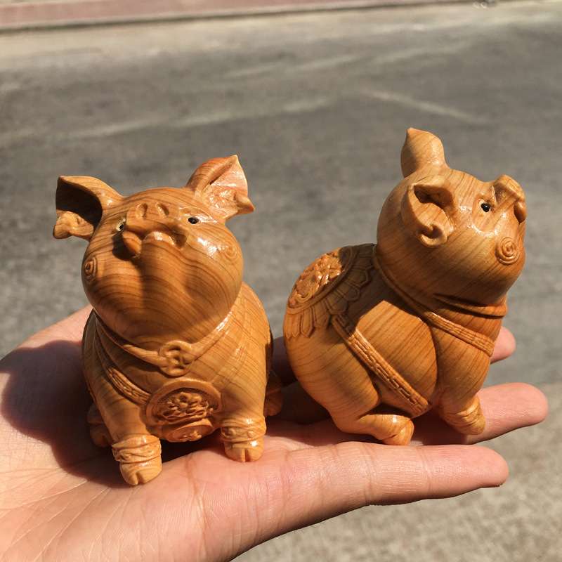 崖柏木雕可爱福猪摆件 创意文玩手把件实木生肖茶宠福猪