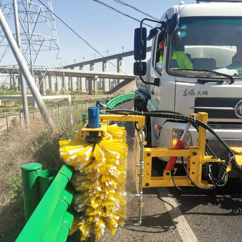 供应城市道e路车载式护栏清洗机高速护栏清洗机围挡清洗机