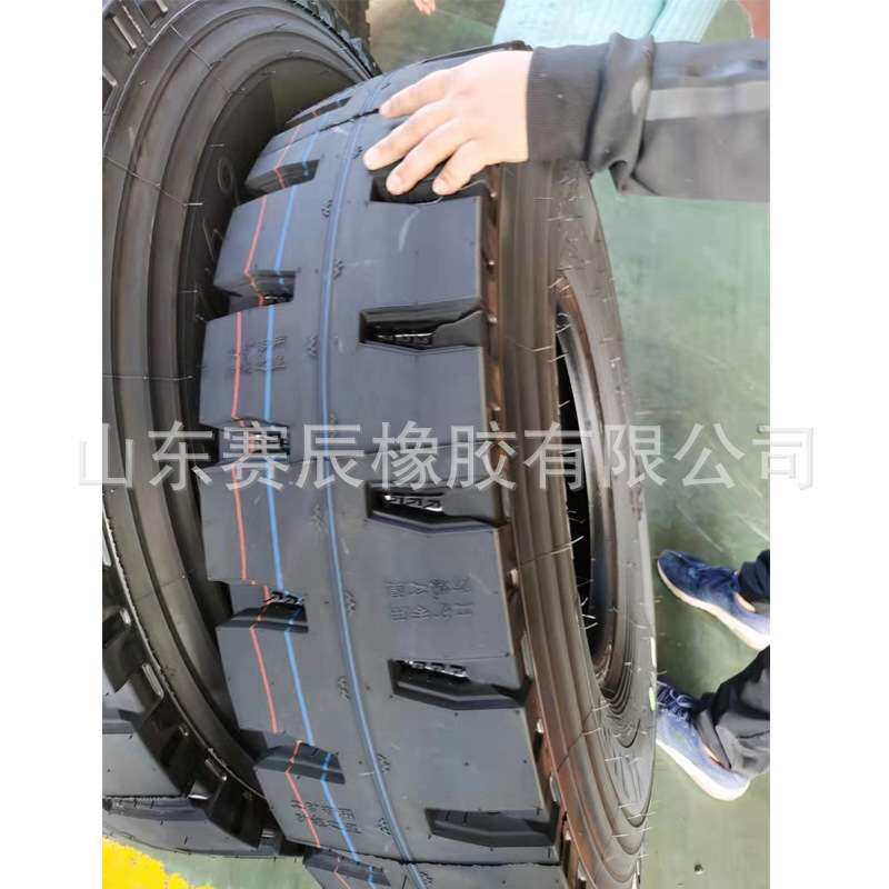 1200r20货车卡车轮胎 防爆矿山渣土车专用轮胎钢丝轮胎