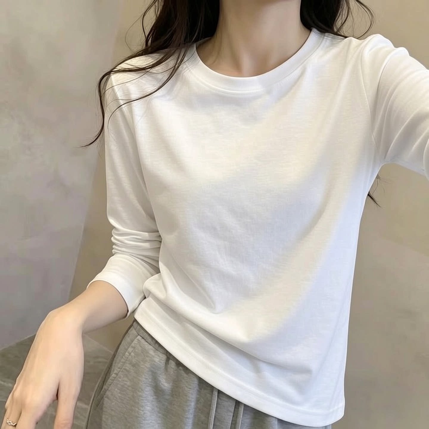 白色纯棉长袖t恤女2026新款春秋显瘦纯色正肩打底衫内搭秋衣上衣