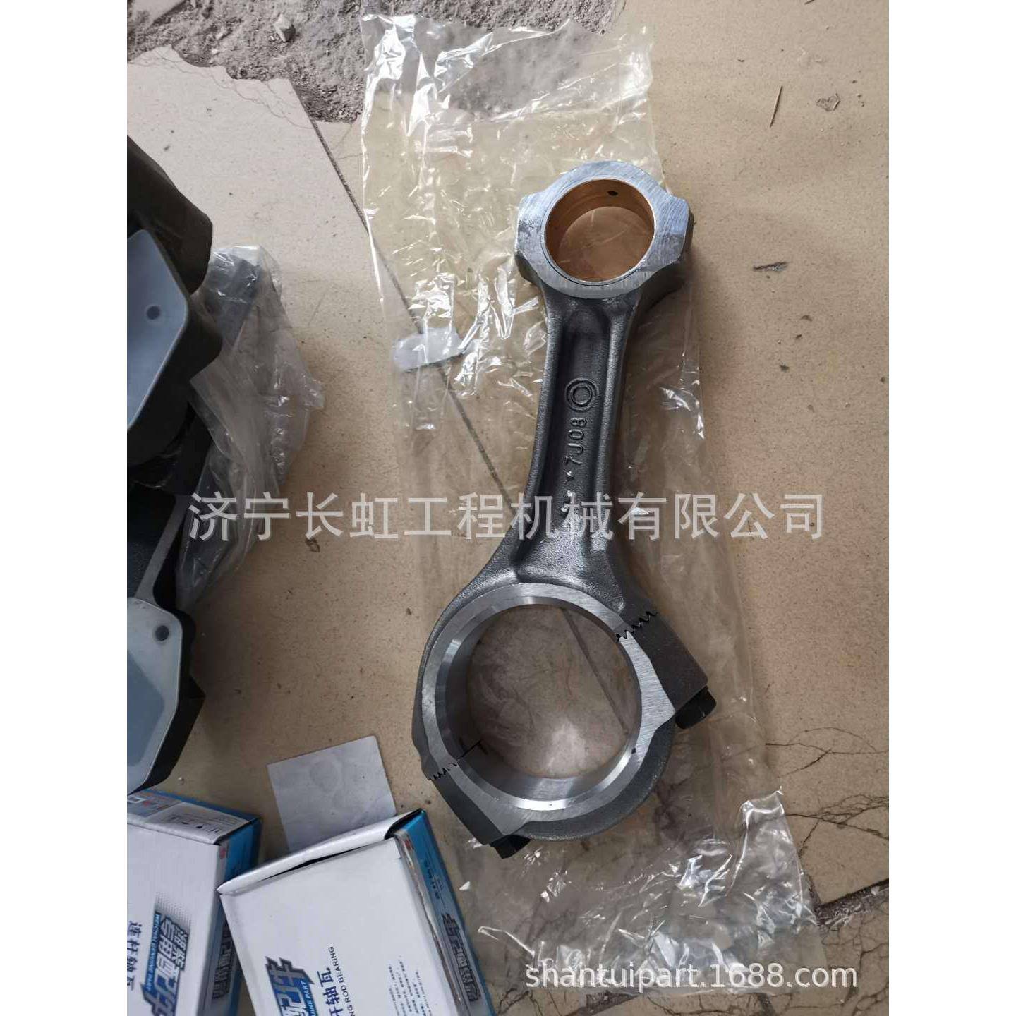 潍柴配件直供终端: SD16潍柴发动机61500070030机油泵