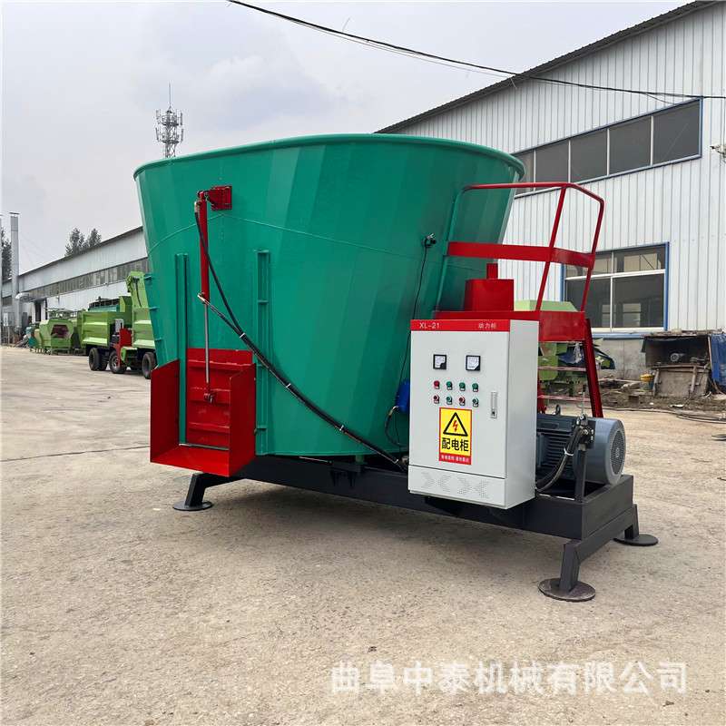 养牛五方牧草秸秆搅拌机饲喂牛羊用揉搓混料机大型立式粉碎搅料机