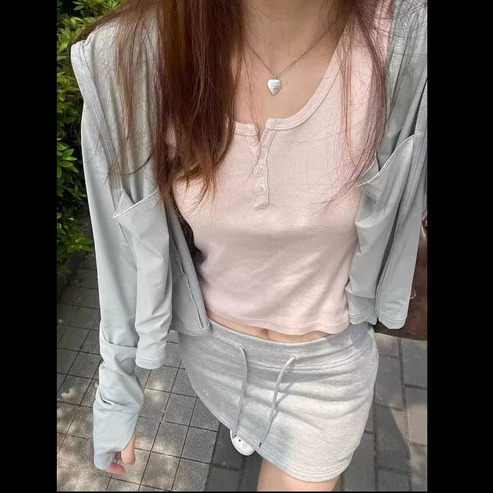 港味修身短款纽扣短袖