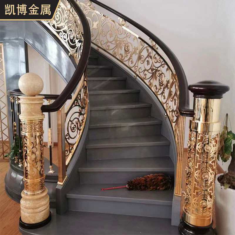 酒店别墅旋转铜铝花板复古楼梯扶手家装式铝艺配件承接工程
