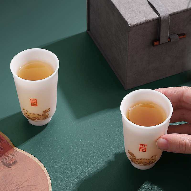 玩物尚置羊脂玉瓷虎符茶杯陶瓷品茗杯家用茶具对杯个人专用主人杯