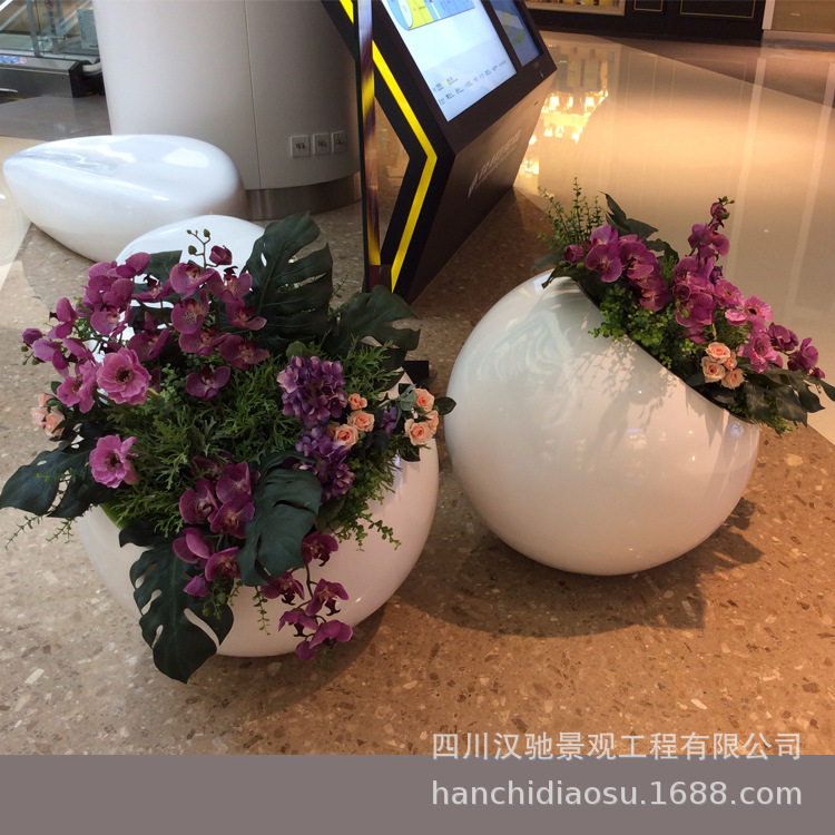 厂家供应商场玻璃钢花盆大小号白色圆型球形仿真种植花器花钵容器