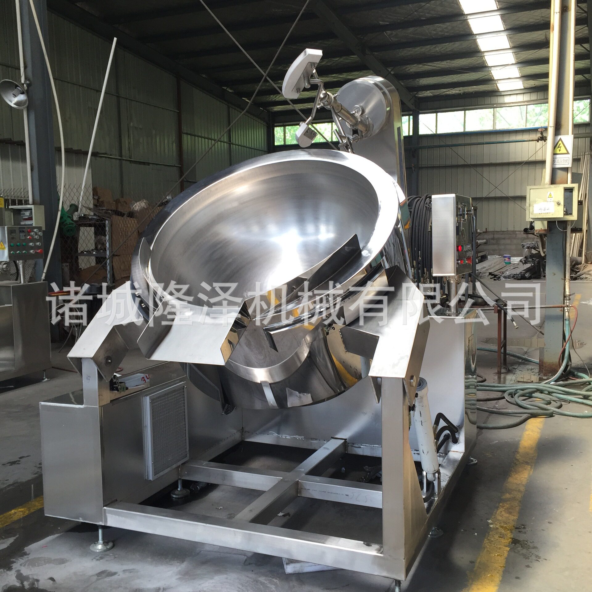 大型琥珀核桃仁生产机器 大型全自动核桃仁裹糖机器