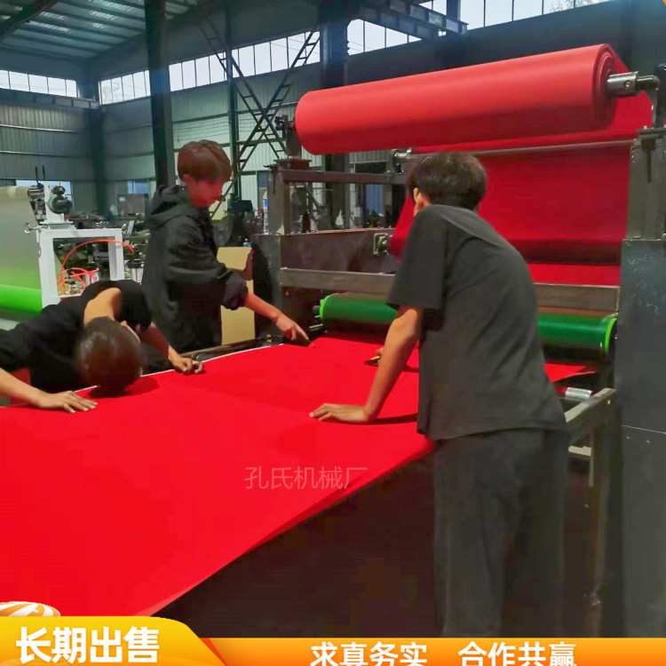无纺布涂胶机 红色涤纶植绒布贴布机 工艺品挂件双面涂胶贴面机器