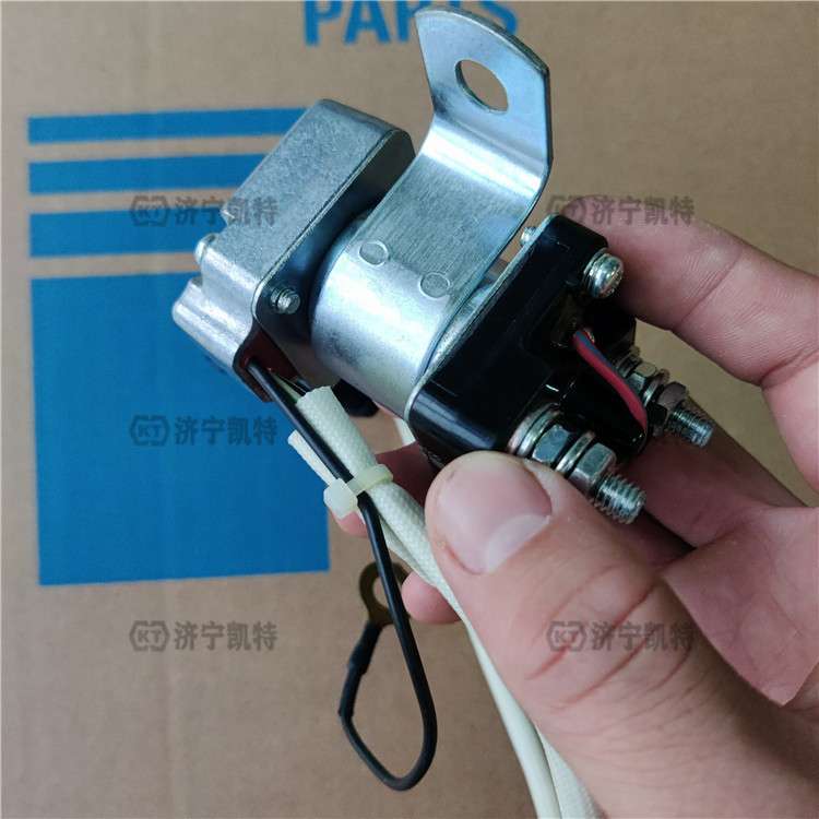 小松PC60/70/110/130挖掘机 启动继电器600-815-8941 原厂配件