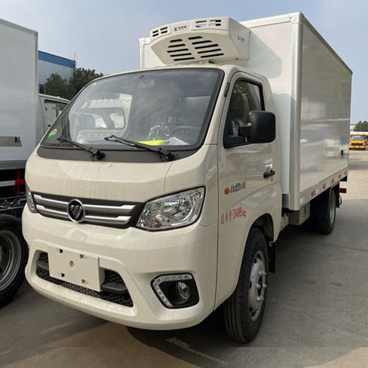 东风途逸2.8米海鲜冷藏车
