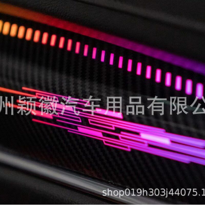 适用凯迪拉克气氛j灯XT65氛围灯64色原车模具替换中控仪表脚底幻