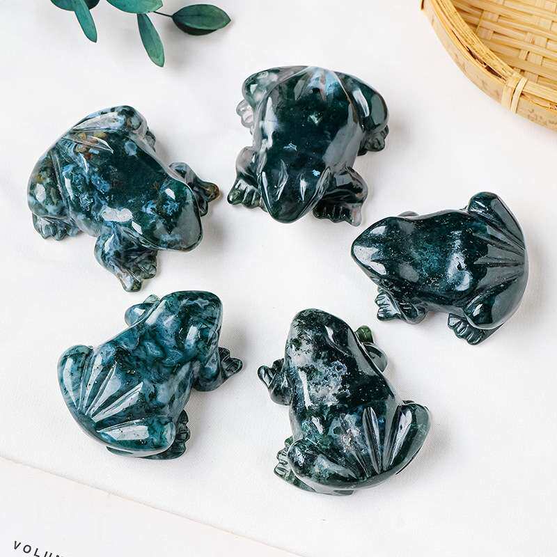 天然水晶水草玛瑙青蛙雕刻件原石打磨水晶工艺品家居桌面装饰摆件