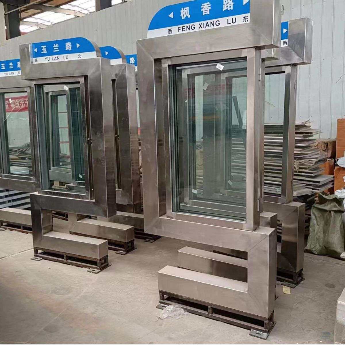 路名牌灯箱广告指路牌太阳能灯箱落地式户外宣传灯箱制作厂家