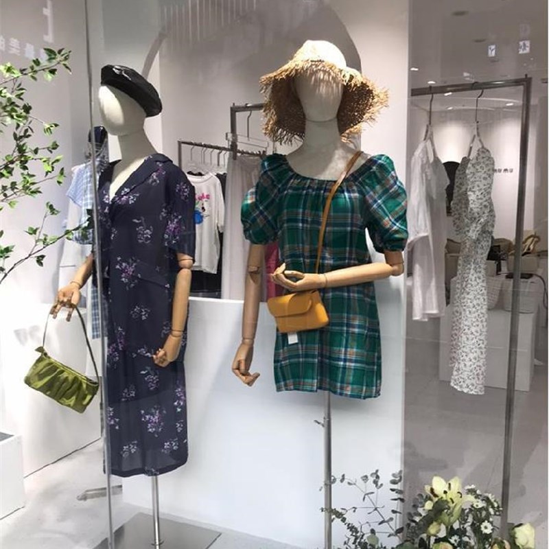 个性童装假人服装l店模特女半身男装台模衣架创意上半身移动衣服
