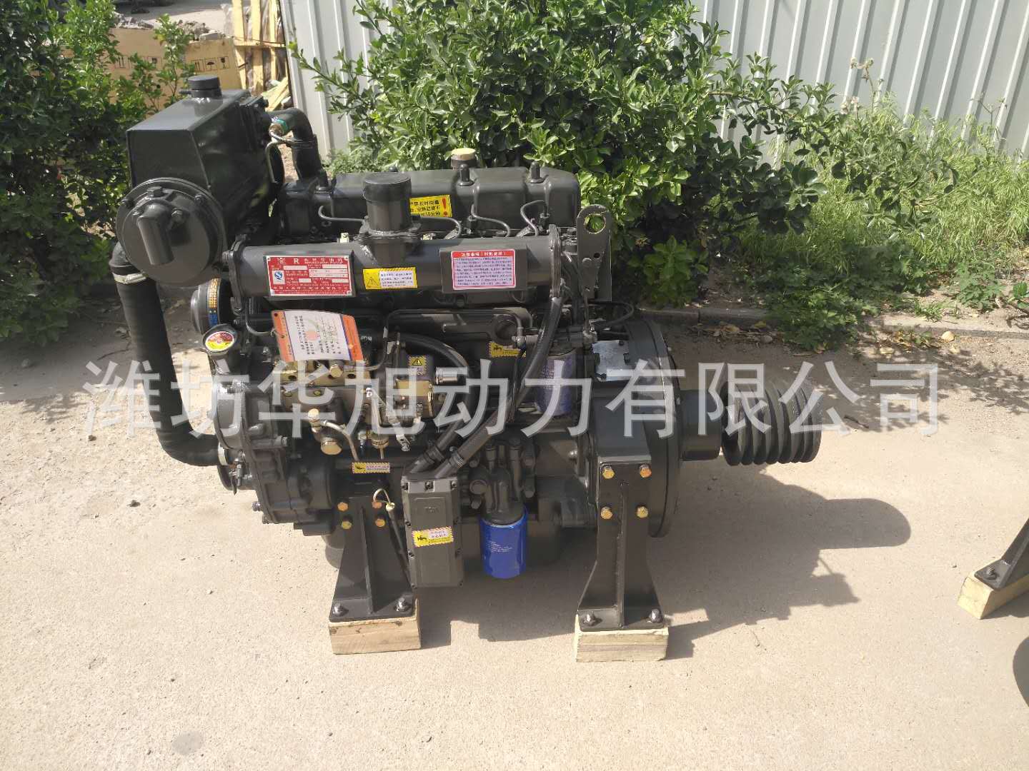 潍坊R4105ZC船用柴油机带齿轮箱