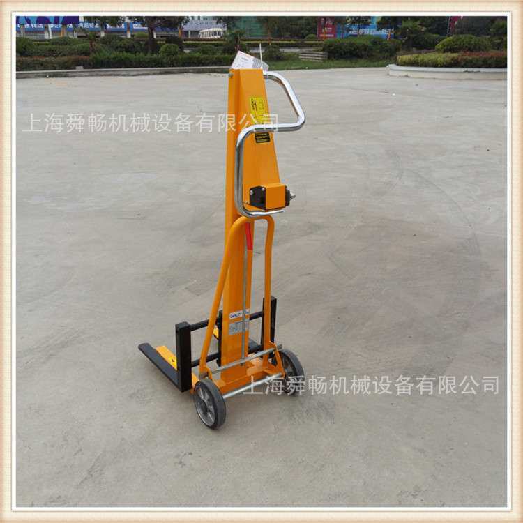 上海舜畅厂供轻便型堆高车 手摇堆高车叉车 手推叉车 小型叉车