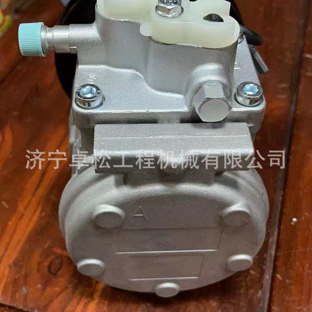 小松推土机D85A-21压缩机总成195-911-8990用于推土机配件