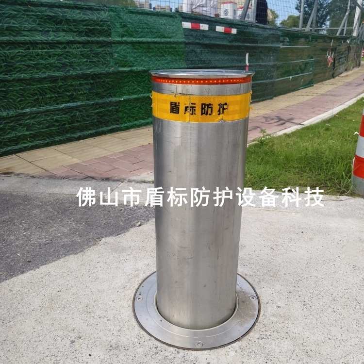 校门口防护液压升降路桩上下学高峰时段自动升起步行街可拆卸路柱