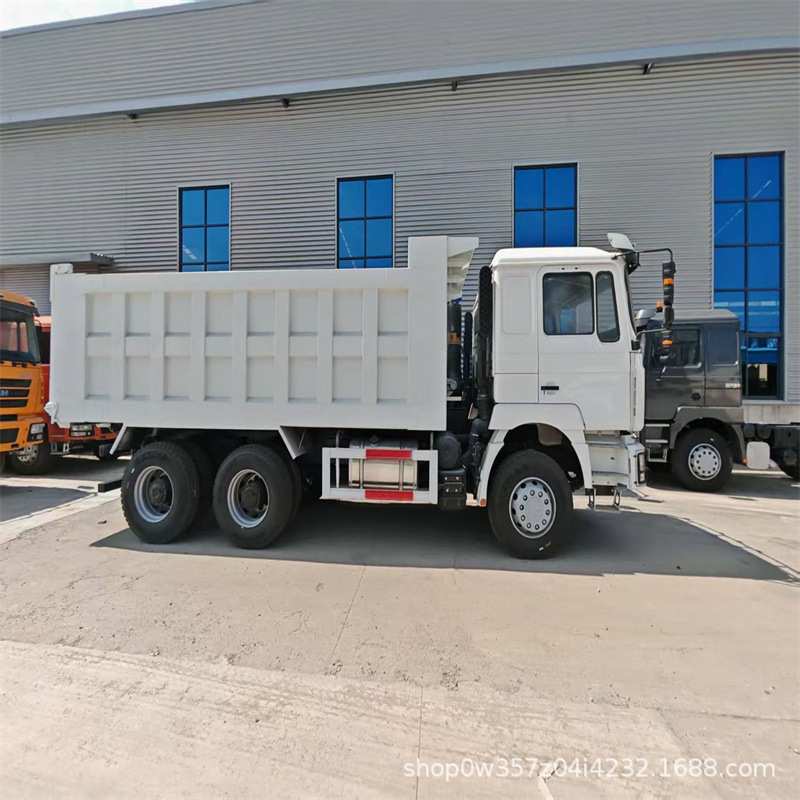 出口货车排放卡车 出口豪沃后八轮6X4工程自卸车 翻斗车 可改右舵