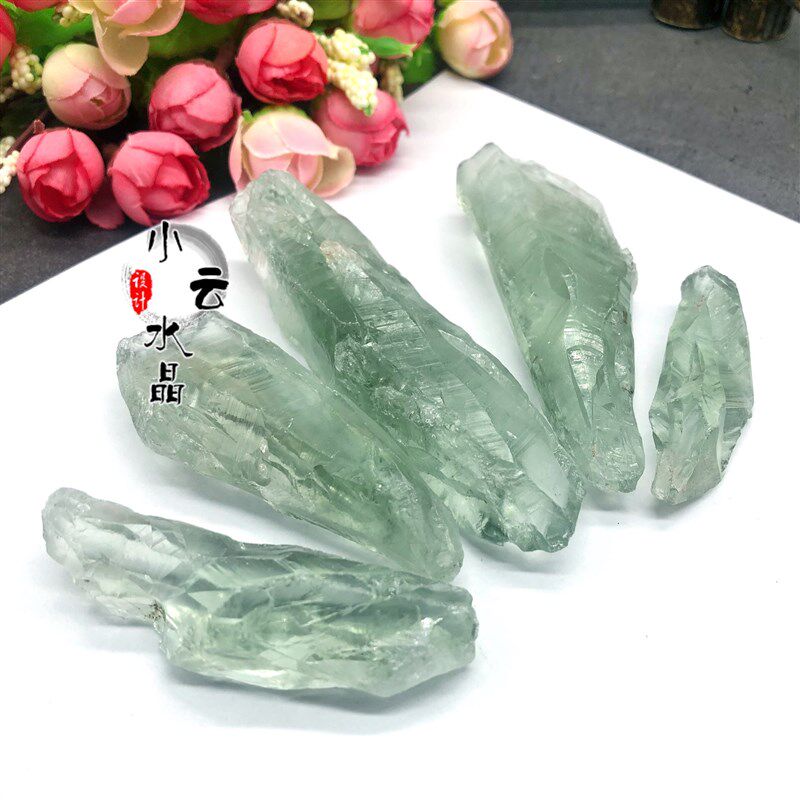 天然绿水晶原石 大颗粒碎石绿长牙原石 产地直销