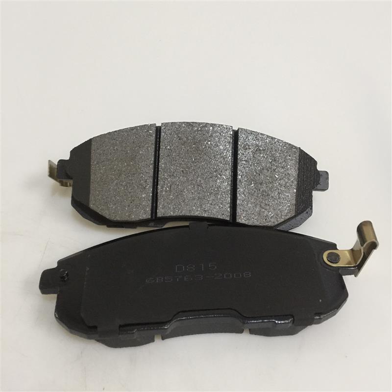 08款天籁前刹车片 新骐达刹车片/骊威/轩逸/天语/新公爵 D815陶瓷