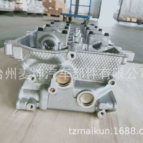 供应优质4N15缸盖汽缸盖缸盖总成1005C961,1005C644
