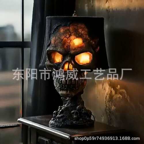 跨境新品万圣节Skull Light骷髅灯庭院灯树脂鬼节花园装饰工艺品