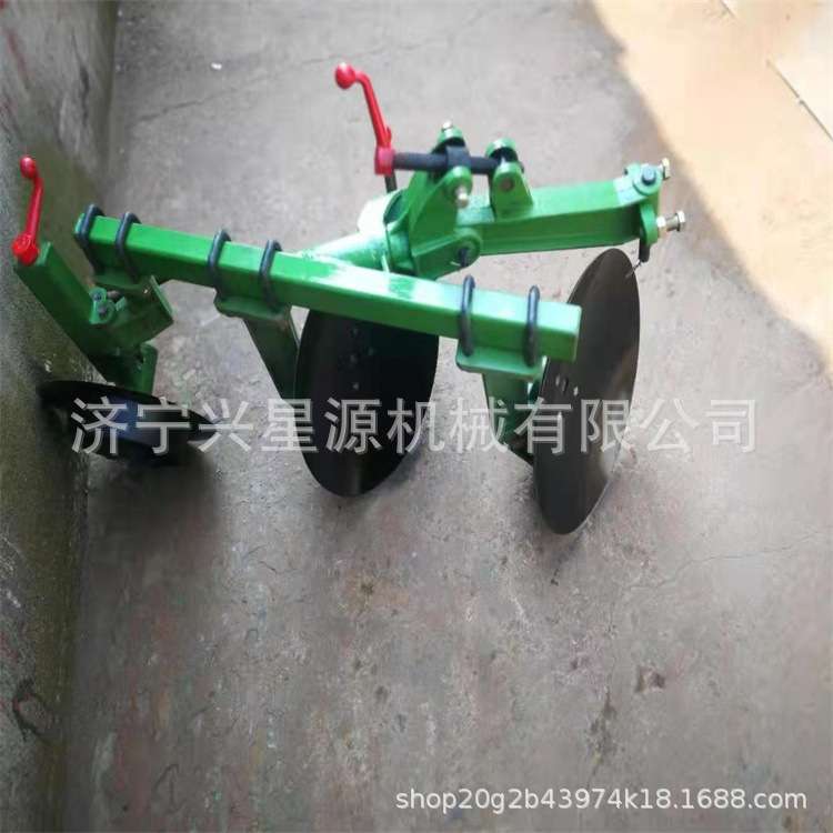 厂家直销手扶圆盘犁 兴星源带耕地犁 用小型圆盘犁 批量供应 犁子