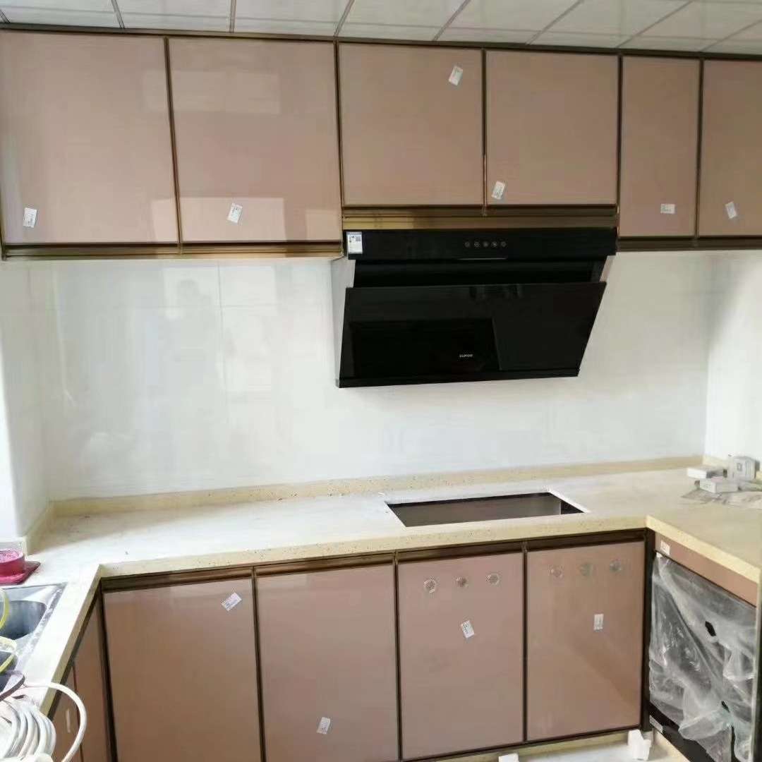 专业生产全铝厨房门橱柜门玻璃门石英石橱柜门晶钢门上合页带框
