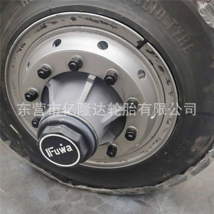 【】隧道开挖台车实心充气轮子带轴8.25/9.00-20做拖车轴轮工程车