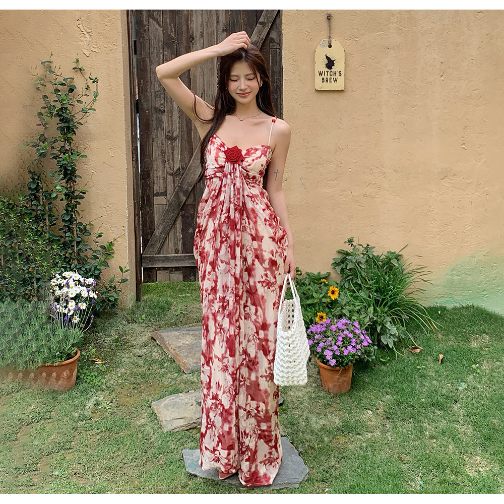 夏女装新款立体玫瑰花设计感碎花连衣裙女气质收腰吊带长裙甜美风