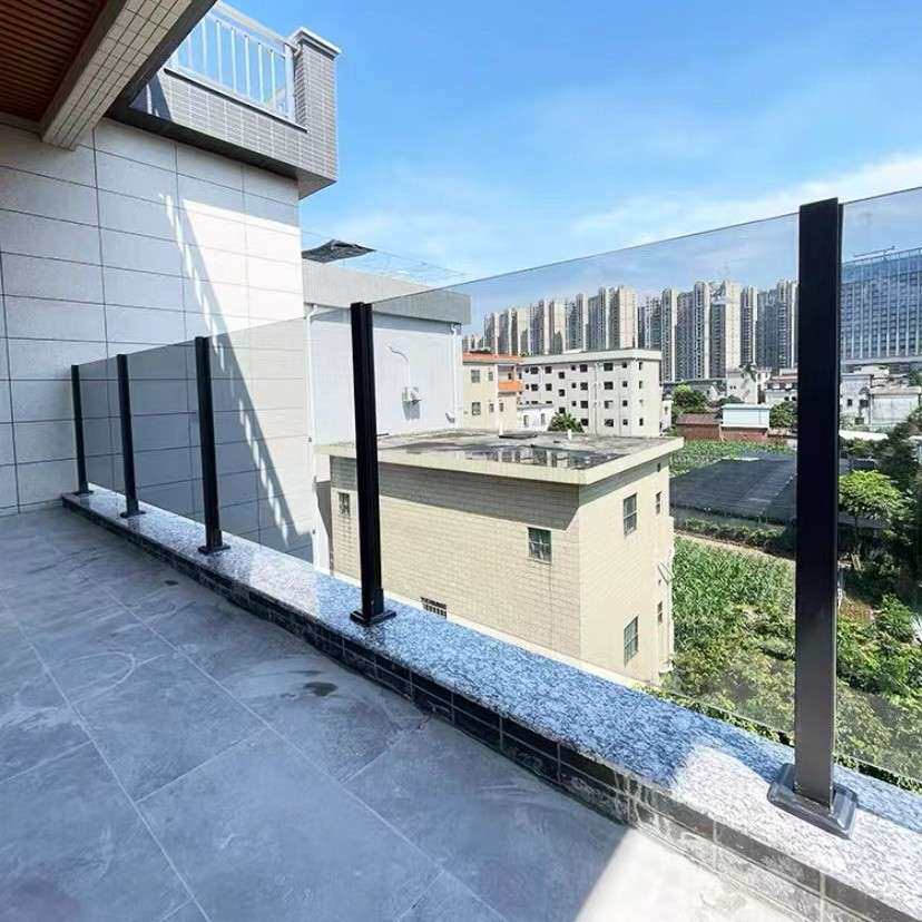 锈钢楼梯立柱 栏杆扶手围栏室外阳台玻璃护栏锈钢方管立杆图片