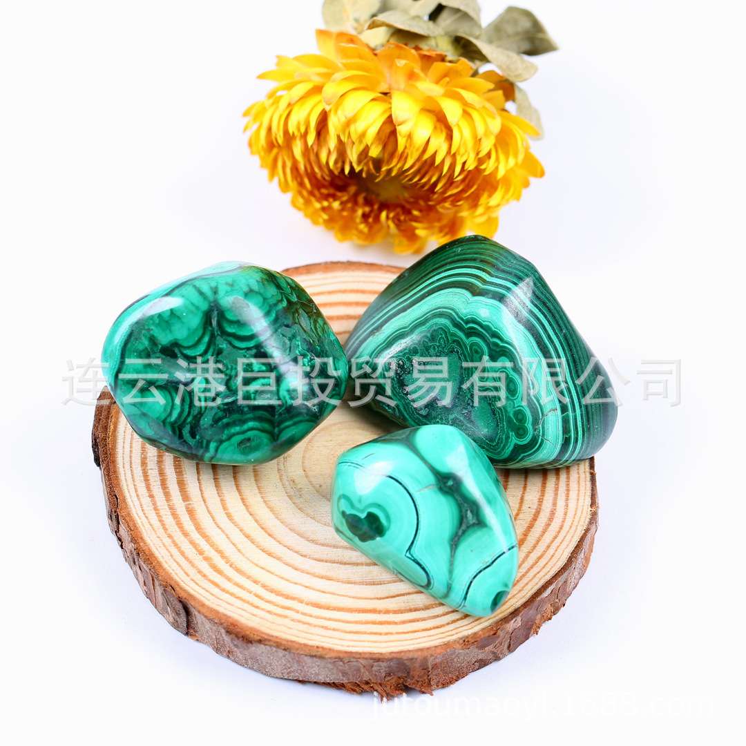 malachite 天然绿孔雀石滚石大颗粒把玩碎石裸石矿标摆件鱼缸装饰