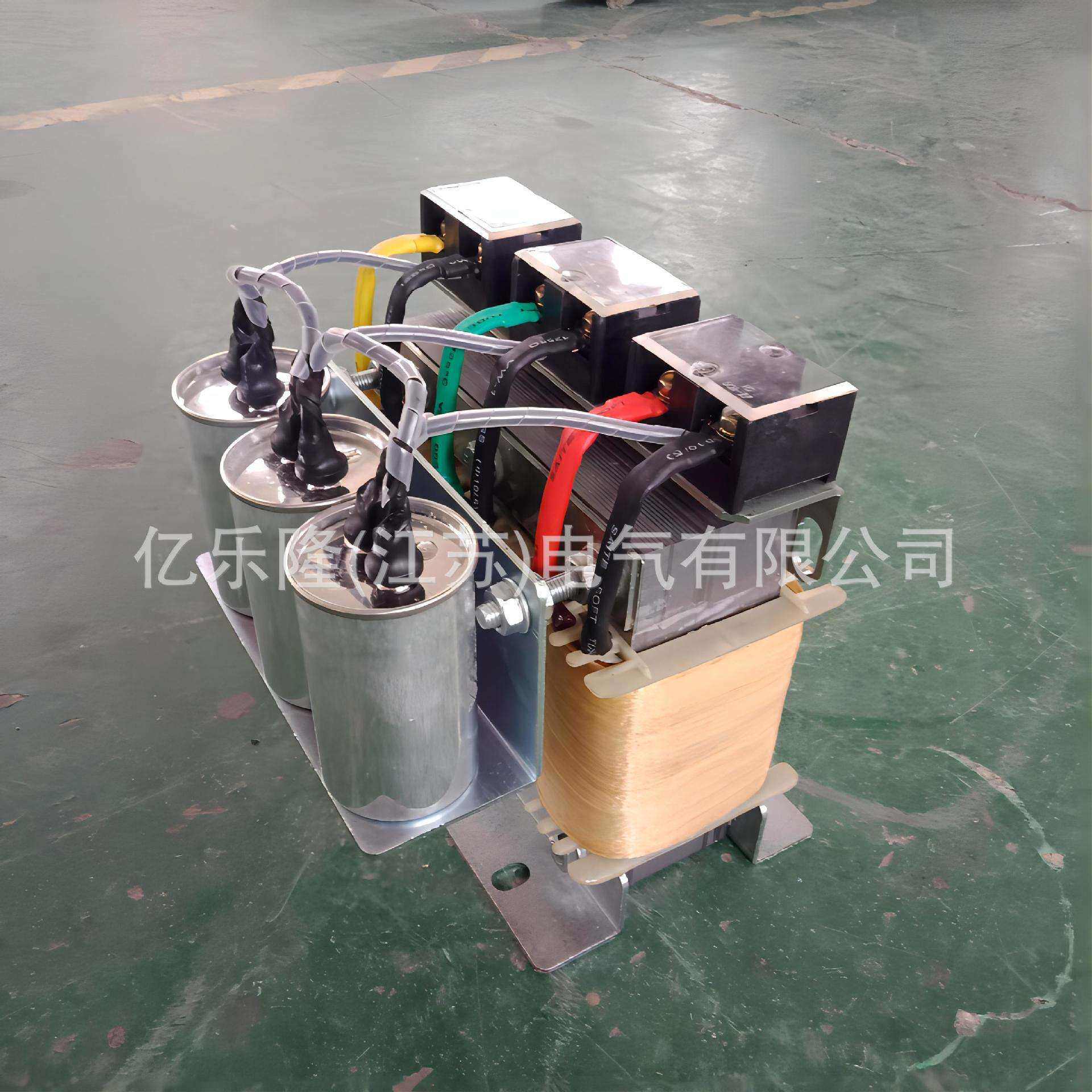 直销正弦波电抗器22KW30KW37KW 电容滤波 电压波形转化阻伺服干扰