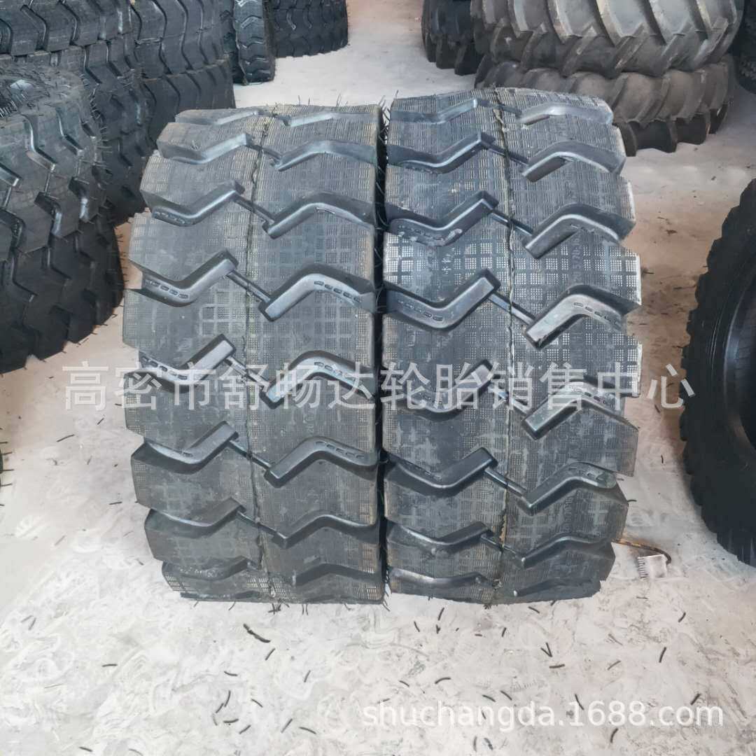 现货供应16/70-20 20.5/70-16小型轮式挖掘机轮胎20铲车轮胎