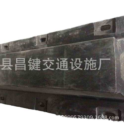 DA400*1000L护舷 DA型码头船用减震橡胶护舷 港口靠泊橡胶防撞条