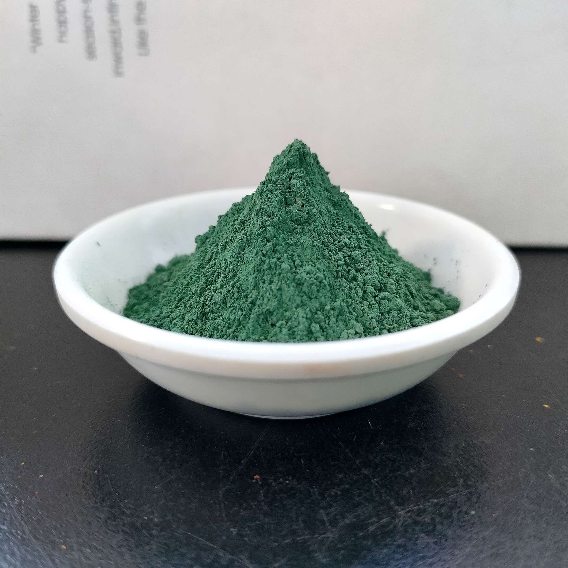 金刚砂地坪材料固化地面骨料停车场库房厂房用防滑耐磨彩色金刚砂