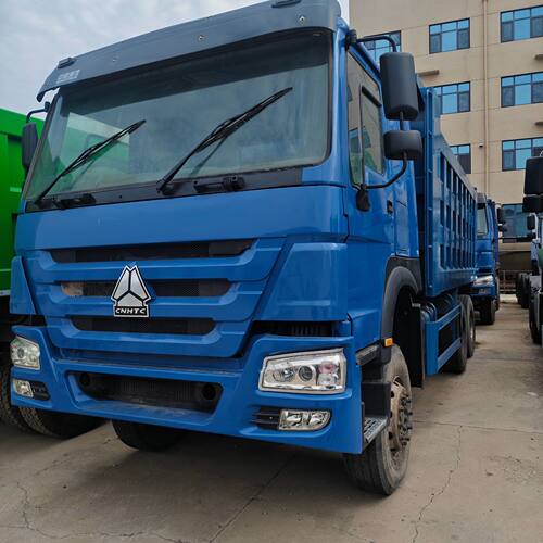 豪沃HOWO后八轮自卸车371马力