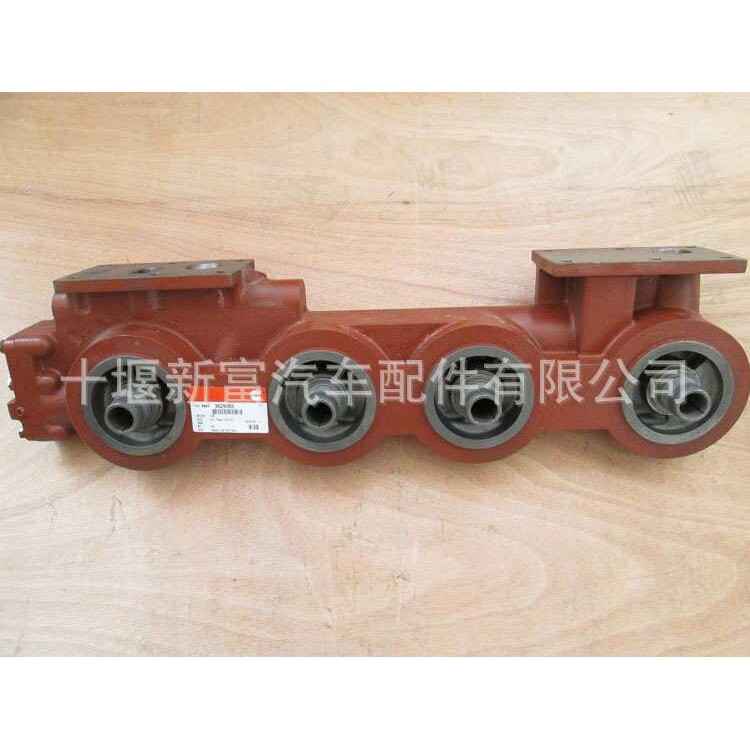 适配康明斯KTA38发动机配件3629383 3630432机油滤清器座