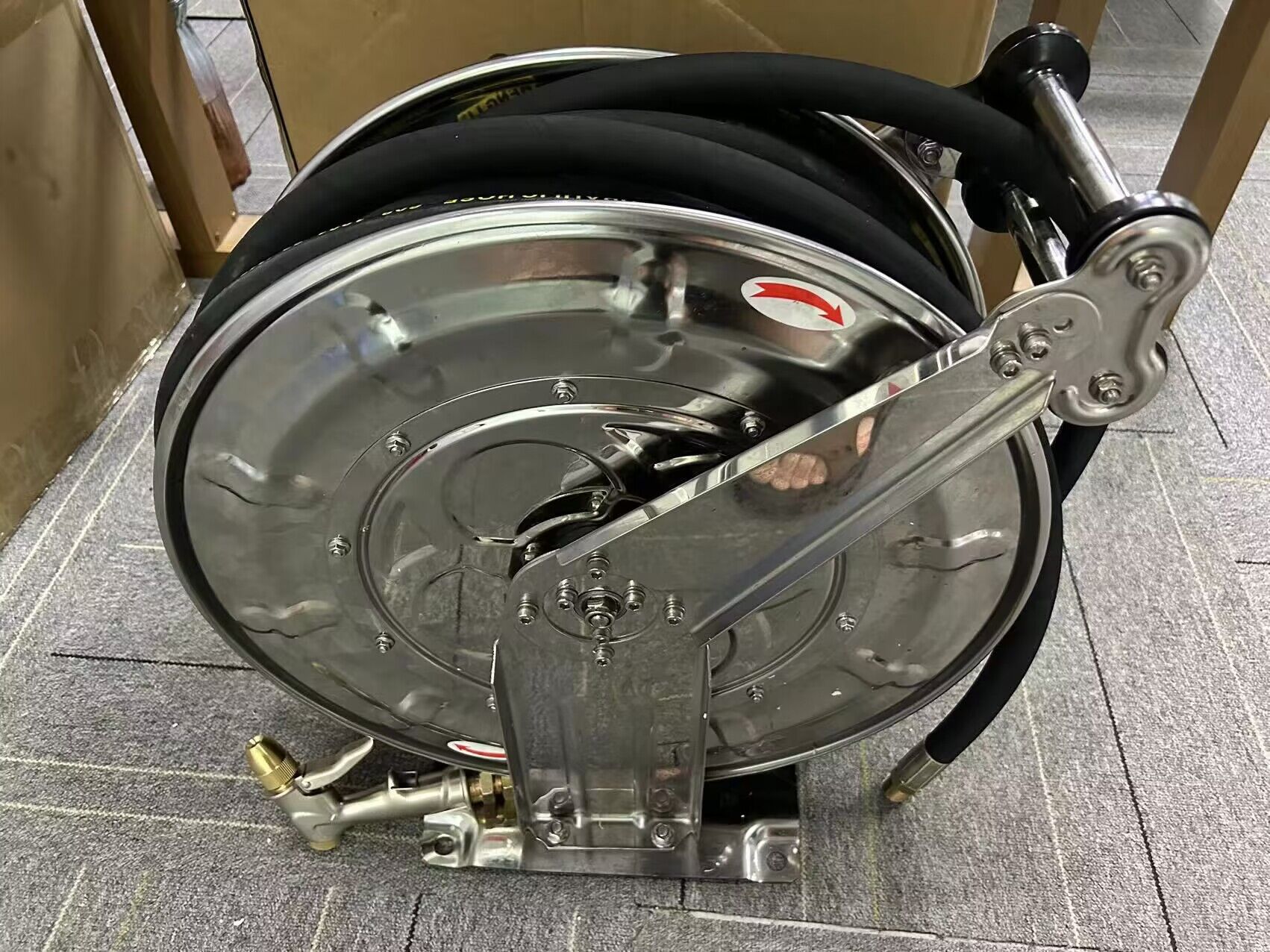 不锈钢自动伸缩高压卷管器