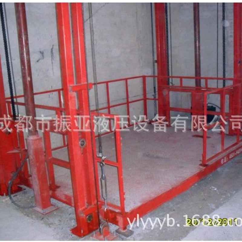 公寓小区地下停车k场汽车升降机,液压导轨式升降平台电动升降货梯