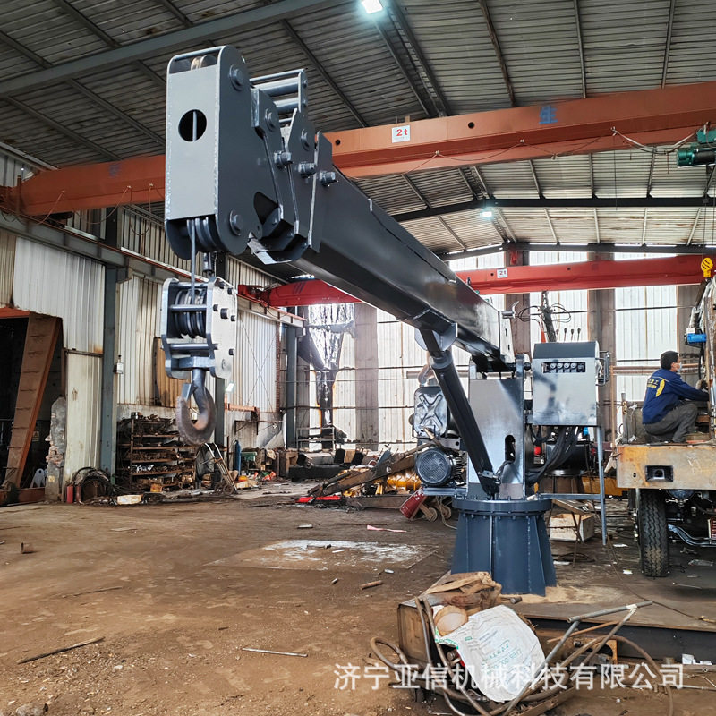 船吊起重机电动液压伸缩臂船尾吊车 甲板固定式吊机 港口装卸吊臂