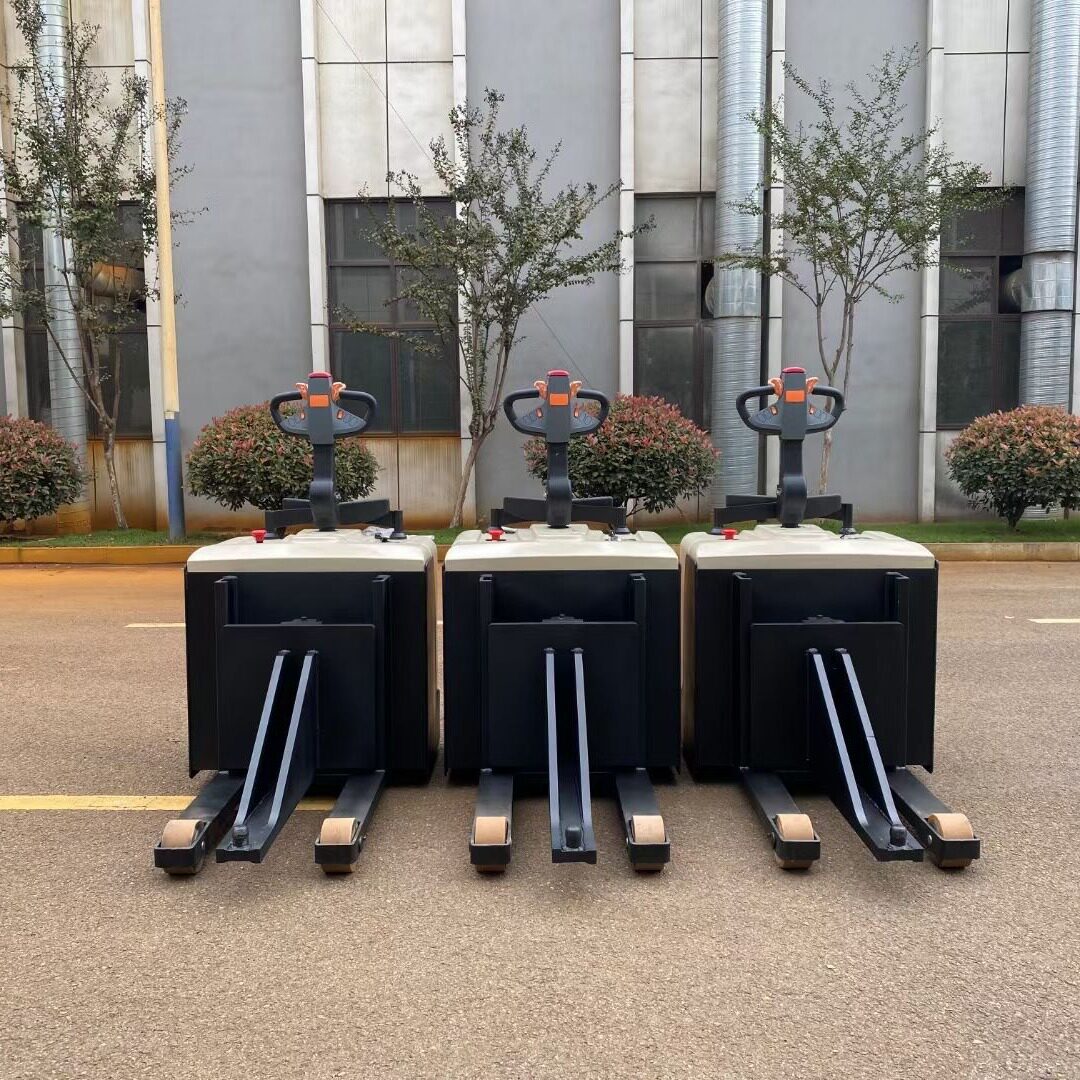 非标承载式电动牵引车挂钩可上升