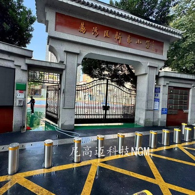 尼高迈不锈钢可移动升降路桩