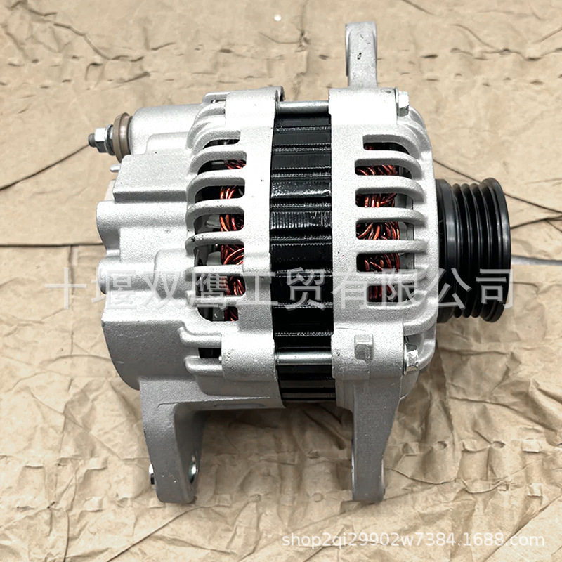 适用久保田v38004pk的12V80A交流发电机A005TA8191A005TA8191A