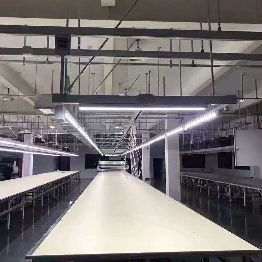 服装厂照明母线槽缝纫车间照明灯架流水线新型供电滑式桥架配件