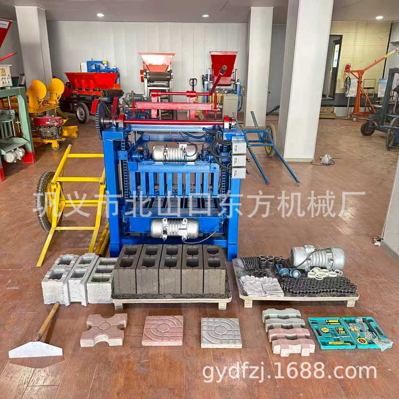 多模具免烧砌块成型机小型铺路砖机设备空心制砖机手动水泥垫块机