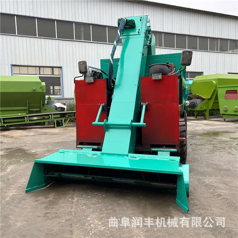 牛舍自动粪污清粪车养牛设备四轮铲粪机60马力牧场清理设备