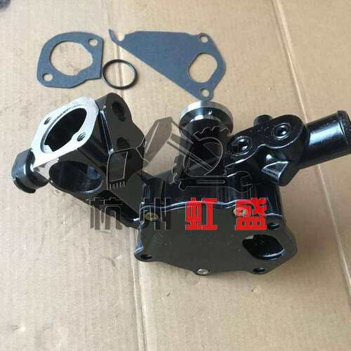 适用PC45-8/40/35/30挖掘机发动机水泵洋马4D84-2 4D84发动机水泵